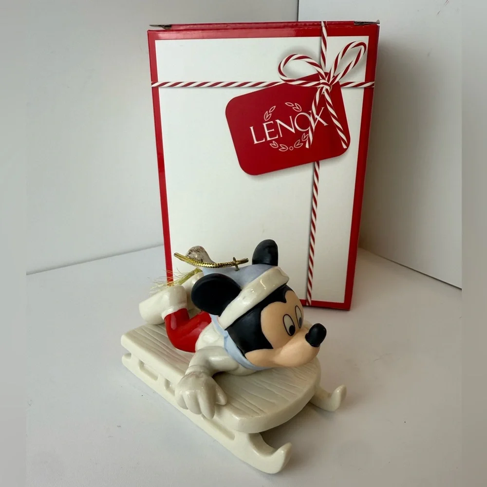 Lenox Disney Showcase Mickey’s Sledding Adventure‎ Ornament – 4” NEW OPEN BOX
